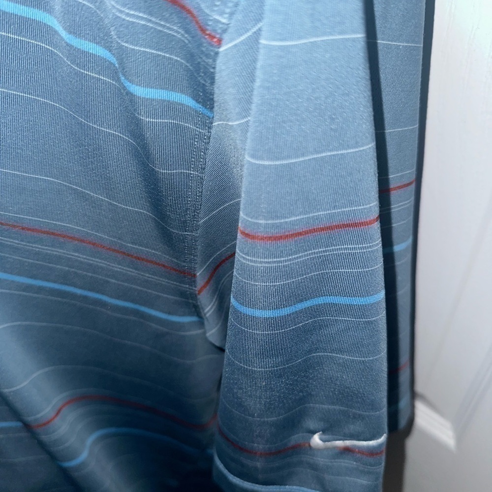 Men’s pre own as is Nike XL size golf polo shirt blue red striped - Picture 2 of 4